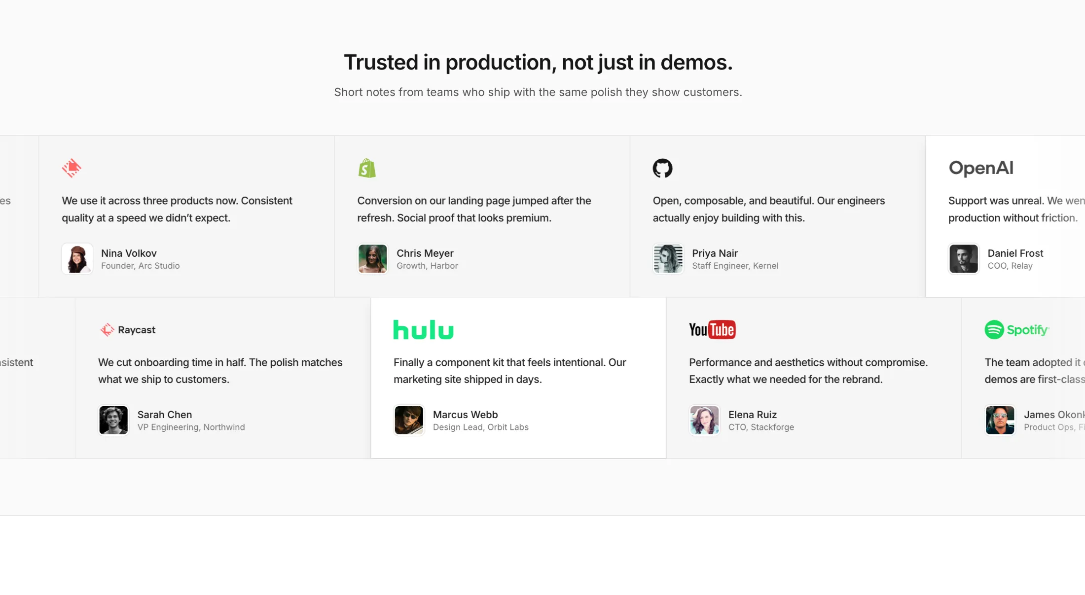 Testimonials Marquee Grid Boxed